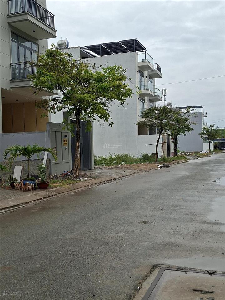 Đất đường đào trí 5x18=90m2 giá 7 tỷ