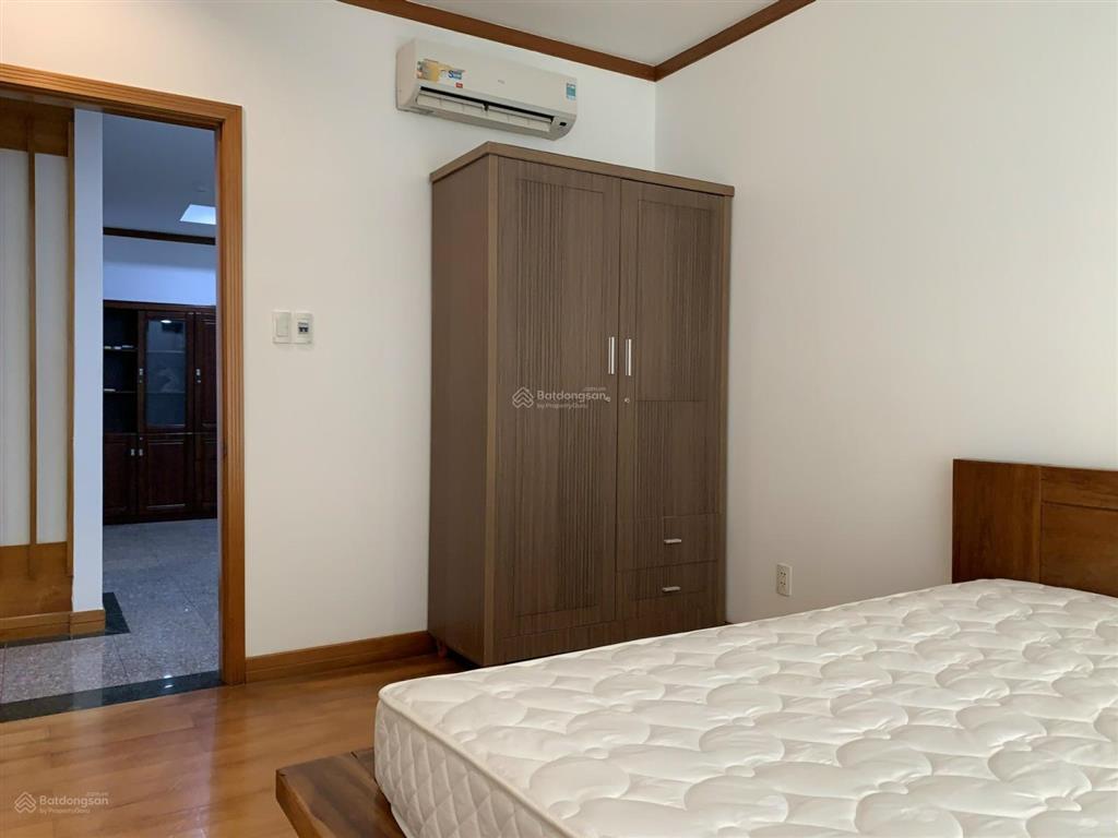 Bán căn hộ cao cấp phú hoàng anh 129m2, view hồ bơi. giá rẻ 4,8ty. 0902 706 ***