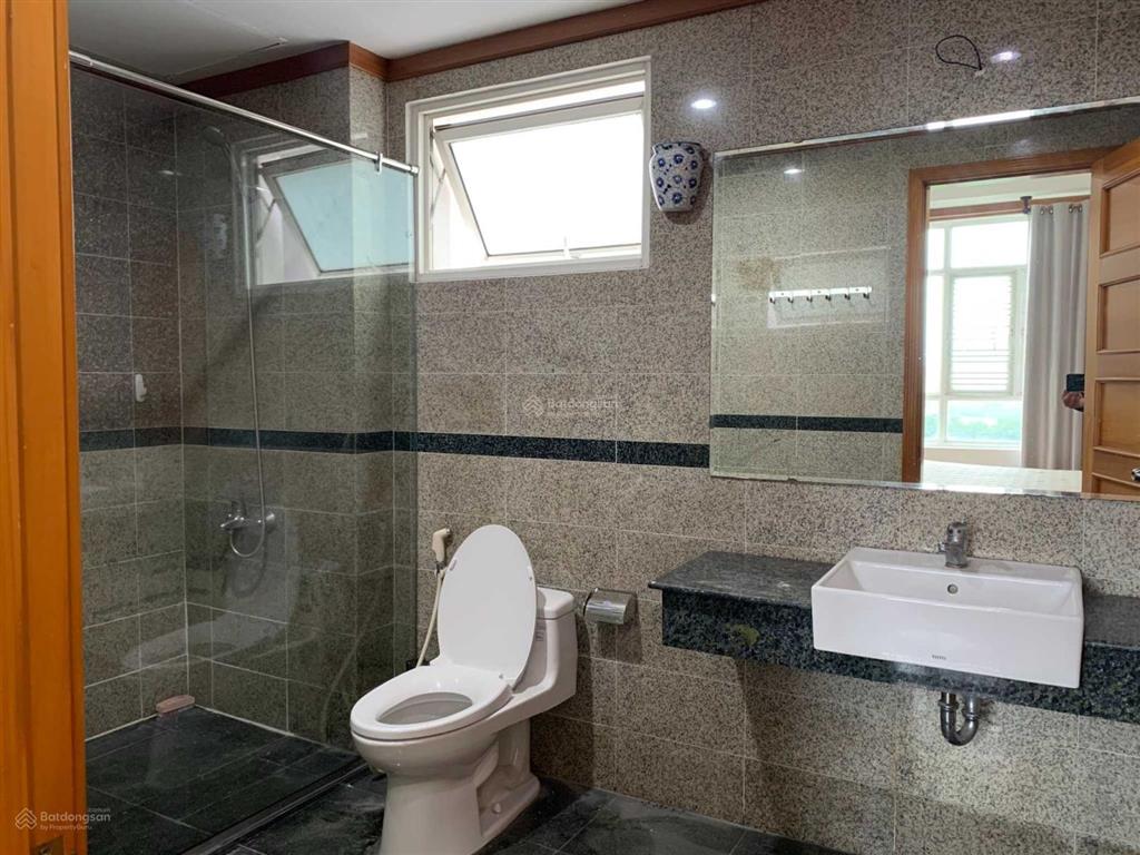 Bán căn hộ cao cấp phú hoàng anh 129m2, view hồ bơi. giá rẻ 4,8ty. 0902 706 ***