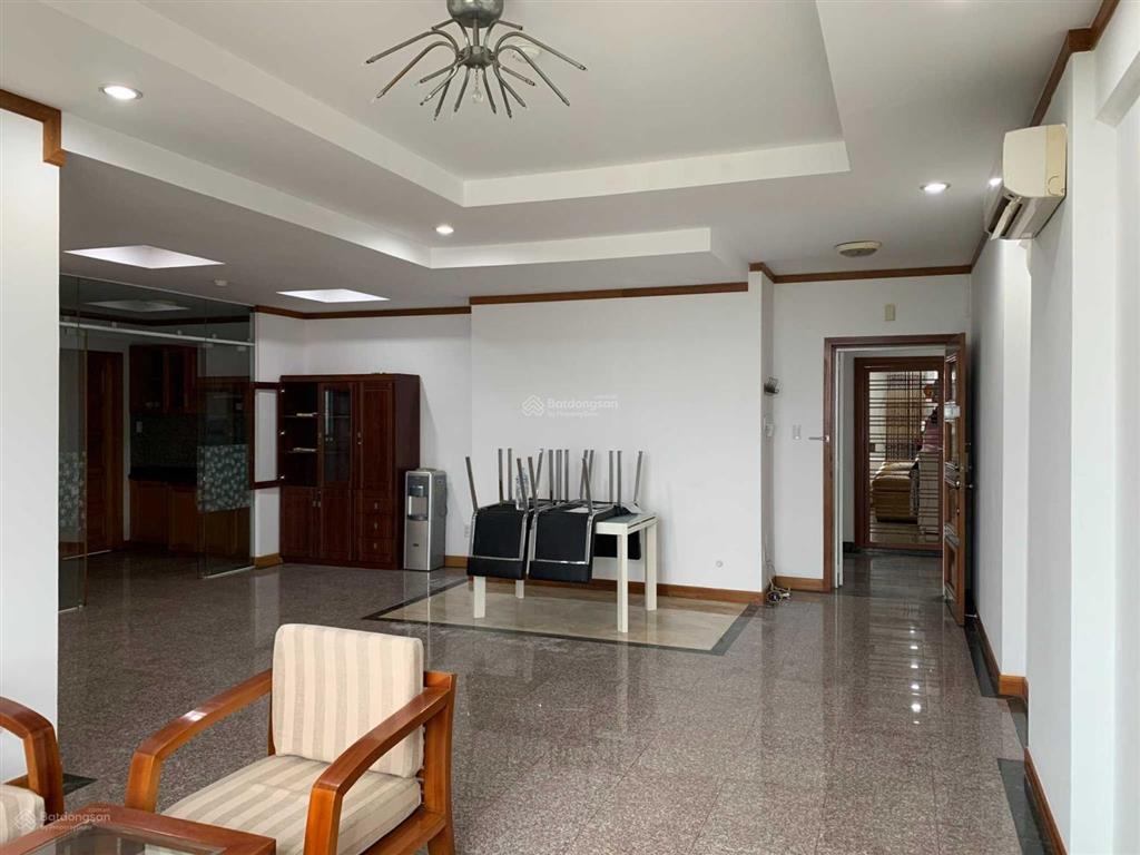 Bán căn hộ cao cấp phú hoàng anh 129m2, view hồ bơi. giá rẻ 4,8ty. 0902 706 ***