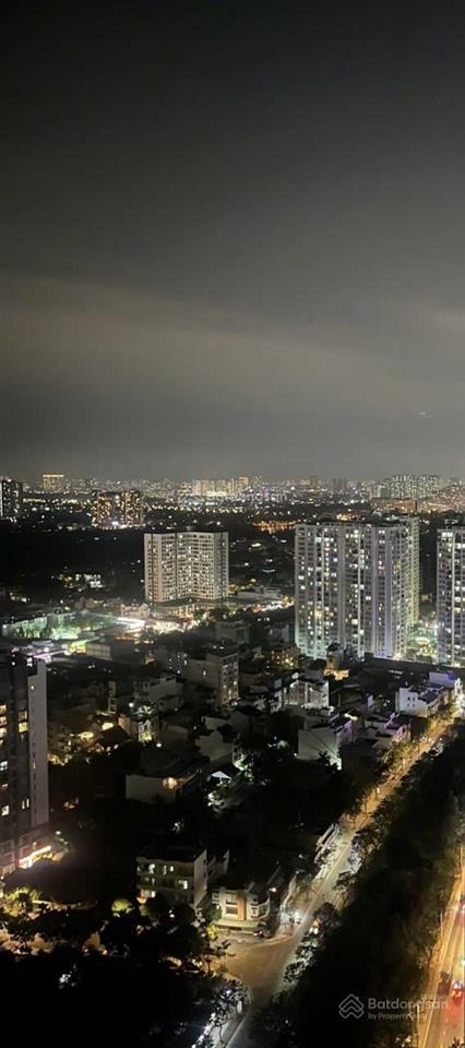 Cần bán lothouse phú hoàng anh giá rẻ. dtsd 240m2 . giá 6,7ty