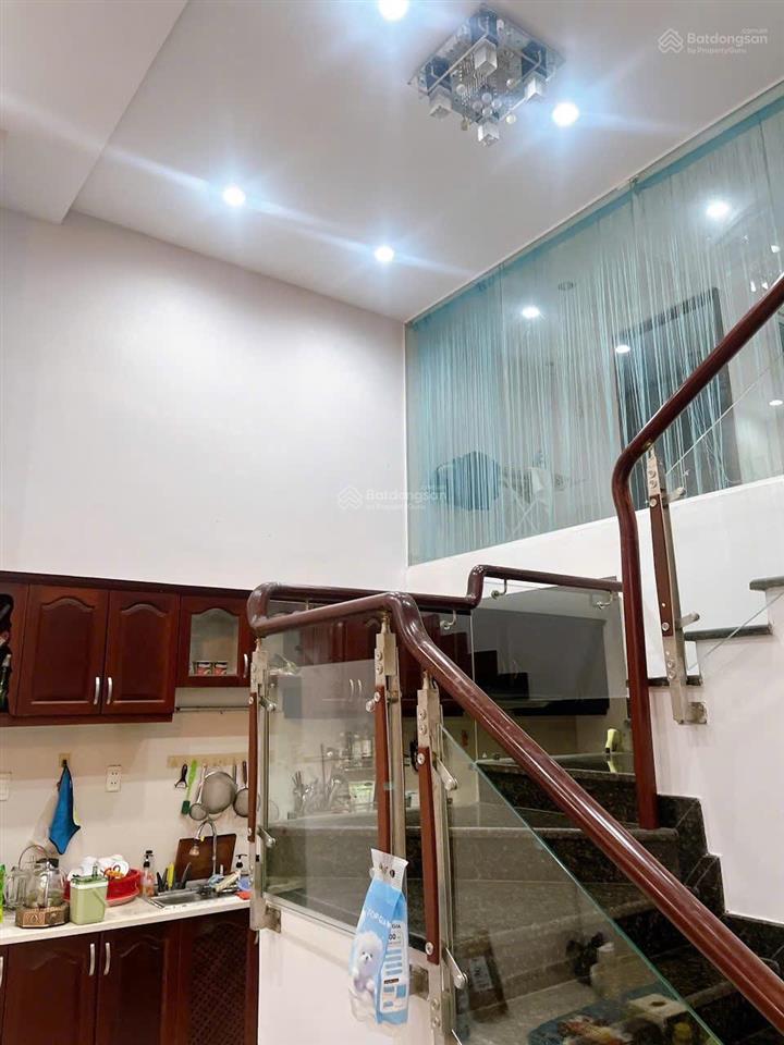 Cần bán lothouse phú hoàng anh giá rẻ. dtsd 240m2 . giá 6,7ty