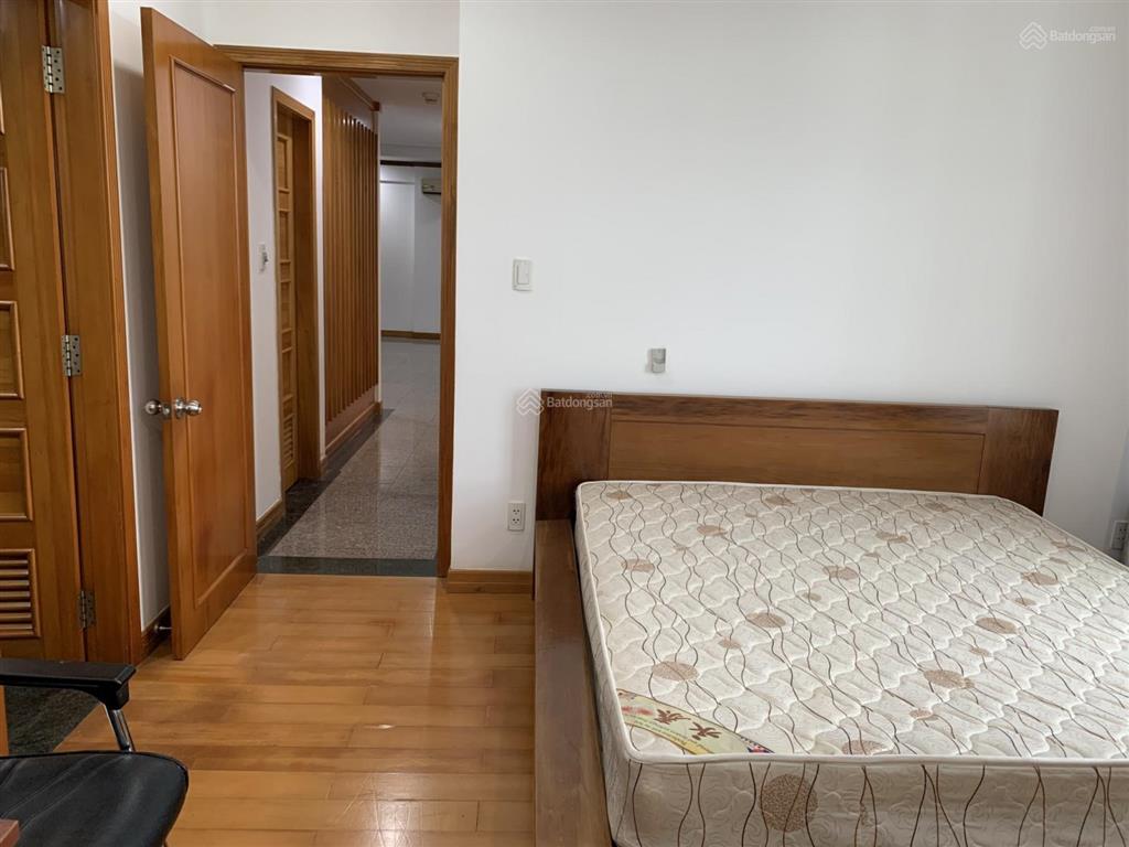 Hot chỉ 1 căn hiếm có căn hộ phú hoàng anh cho thuê giá rẻ.  0902 706 ***