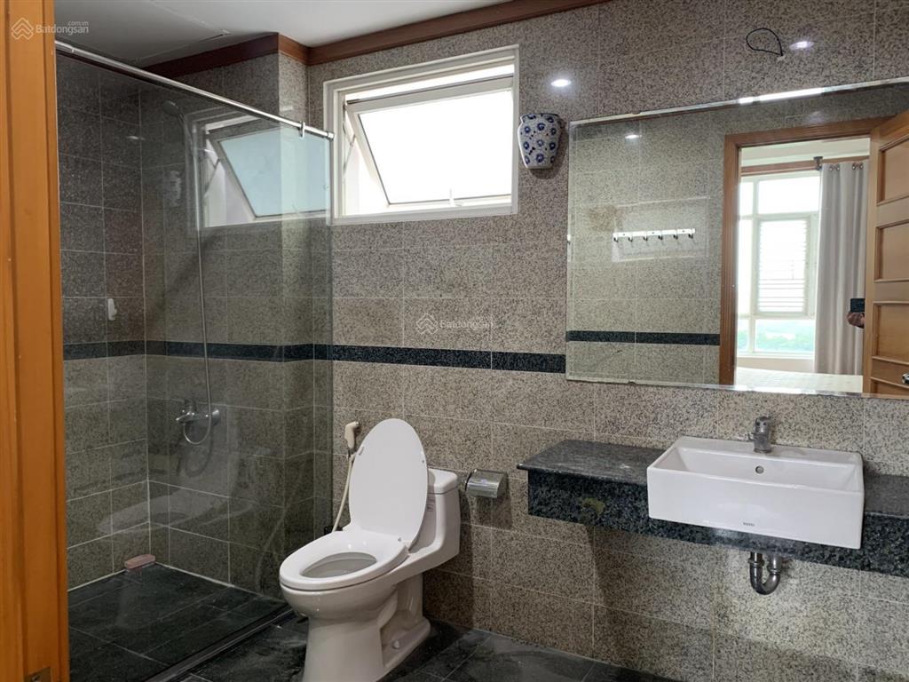 Hot chỉ 1 căn hiếm có căn hộ phú hoàng anh cho thuê giá rẻ.  0902 706 ***