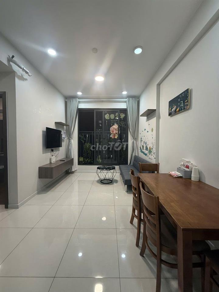 Cần cho thuê căn 2PN-2WC full nội thất, ở liền, tầng đẹp, view Bắc