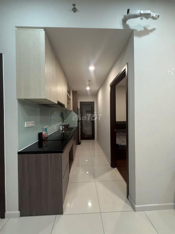 Cần cho thuê căn 2PN-2WC full nội thất, ở liền, tầng đẹp, view Bắc