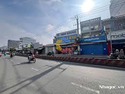 Cho thuê nhà cấp 4 góc 2 mặt tiền huỳnh tấn phát, diện tích 19,5*29m