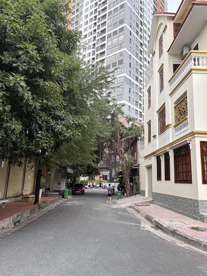 Bán nhà phố căn góc 2 mặt tiền, hướng đông nam kdc văn minh, phường an phú, quận 2 tp thủ đức