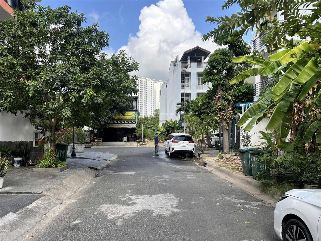 Lô đất mặt tiền đường số 52,phường bình trưng ,tp hcm