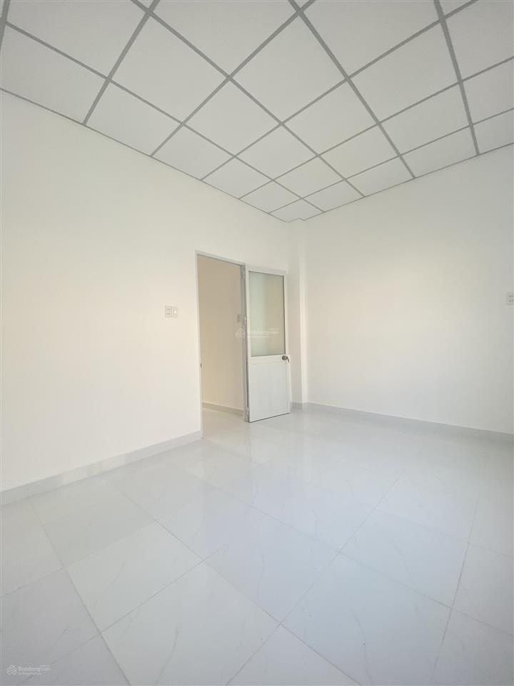 2 căn liền kề 1 trệt 1 lầu kđt p4, trà vinh giá 900tr