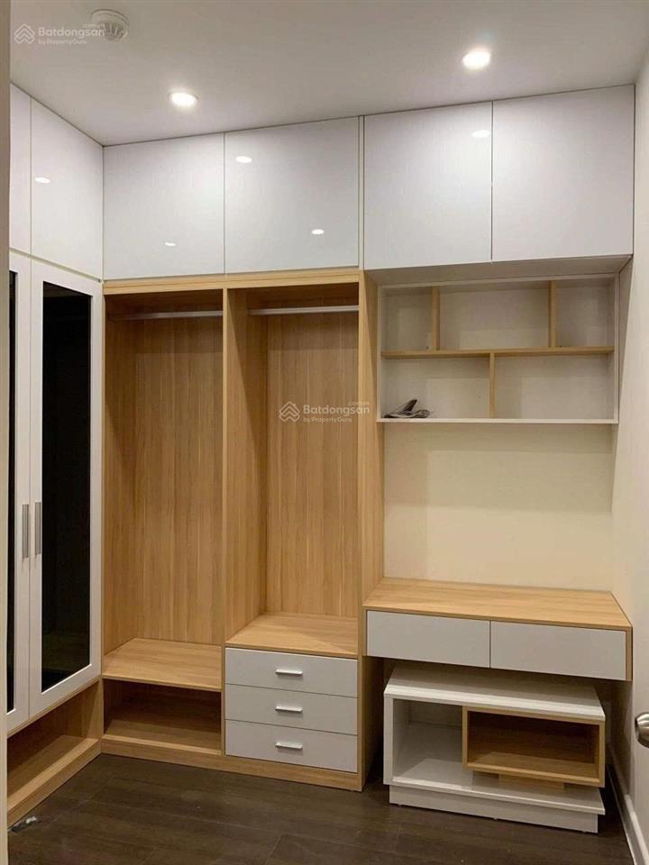 Sẵn sổ hồng bán nhanh căn 2pn 1wc giá 5.9 tỷ all in, có sẵn hd thuê giá 16tr/tháng, tầng cao.