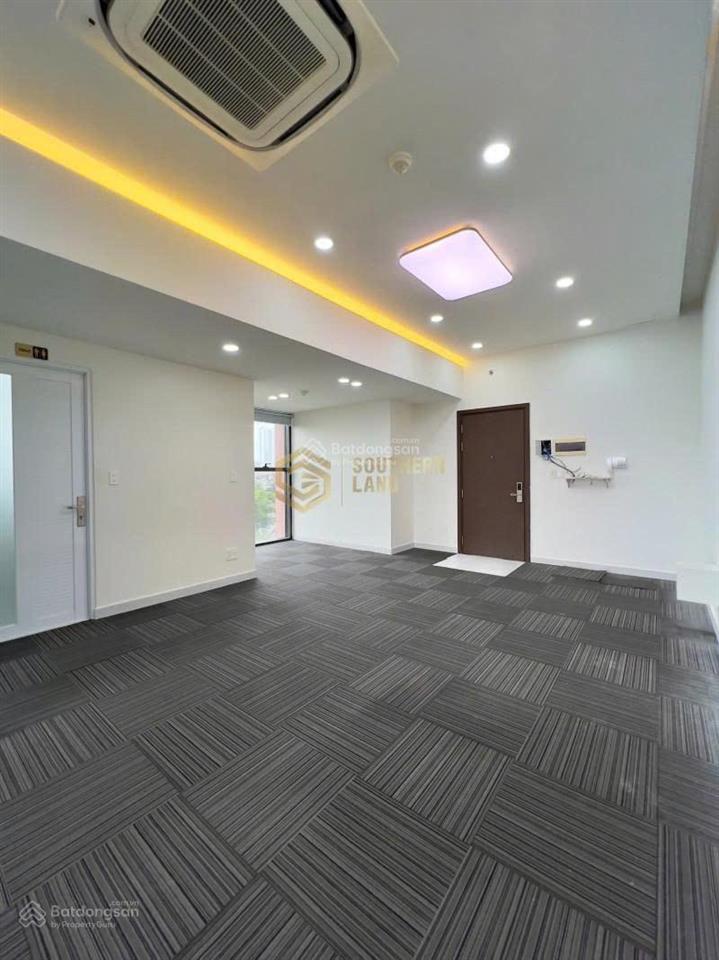 Siêu sốc, siêu hot bán căn offictel 40m2 giá chỉ 3.5 tỷ. sẵn hd thuê. hỗ trợ nhà dễ dàng