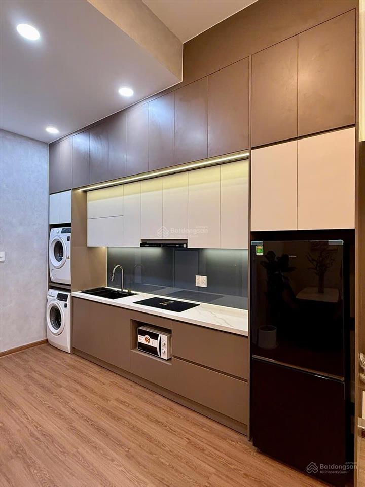 Bán căn studio sang, xịn và đẳng cấp. mua là dọn vào ở ngay, giá 4,7 tỷ. nội thất mới 100%.