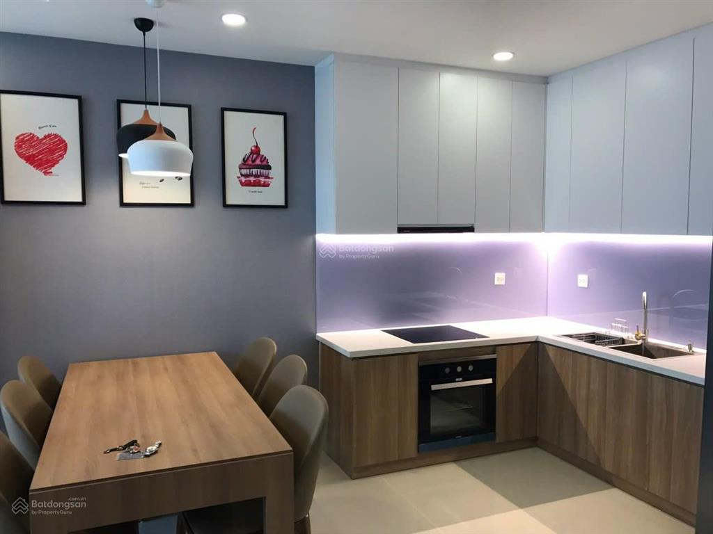 Ngộp rất ngộp mới bán 2pn 73m2 giá 6.9 tỷ. cơ hội cho khách hàng mua ở.  xem ngay.