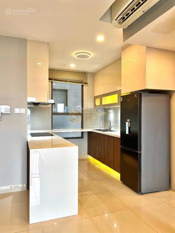 Bán nhanh căn 3pn 90m2 nhà cực đẹp, tháp trung tâm, tầng cao view thoáng giá sốc 8.1 tỷ all in.
