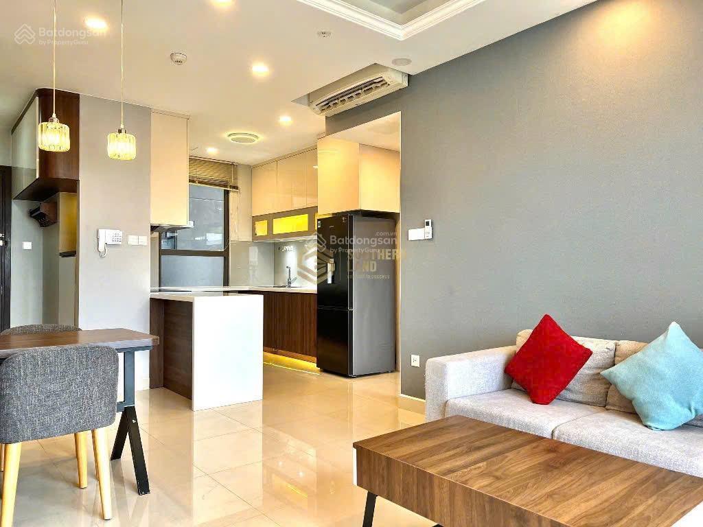 Bán nhanh căn 3pn 90m2 nhà cực đẹp, tháp trung tâm, tầng cao view thoáng giá sốc 8.1 tỷ all in.