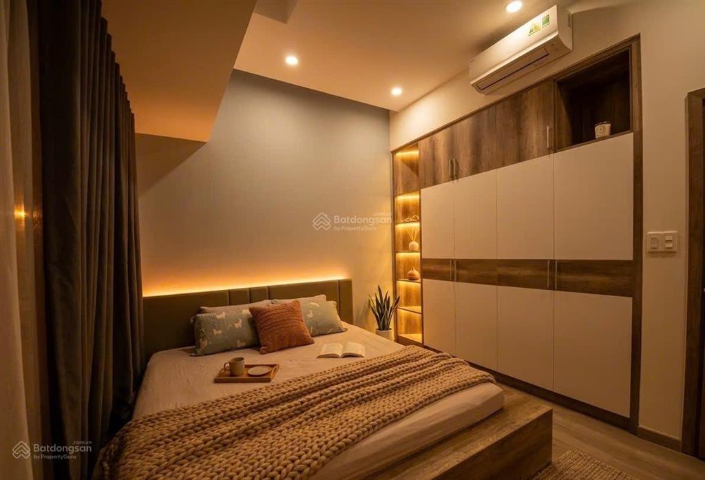 Giá tốt bán căn 1pn 56m2 chỉ 4.9 tỷ, đã có sổ. tháp trung tâm, nhà đẹp, nội thất chỉn chu.