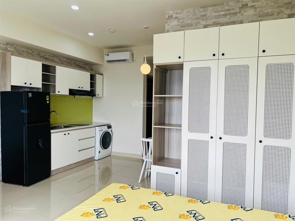Nhà đẹp, giá tốt bán căn studio 35m2 giá 3.350 tỷ, sẵn sổ hồng. hỗ trợ vay.