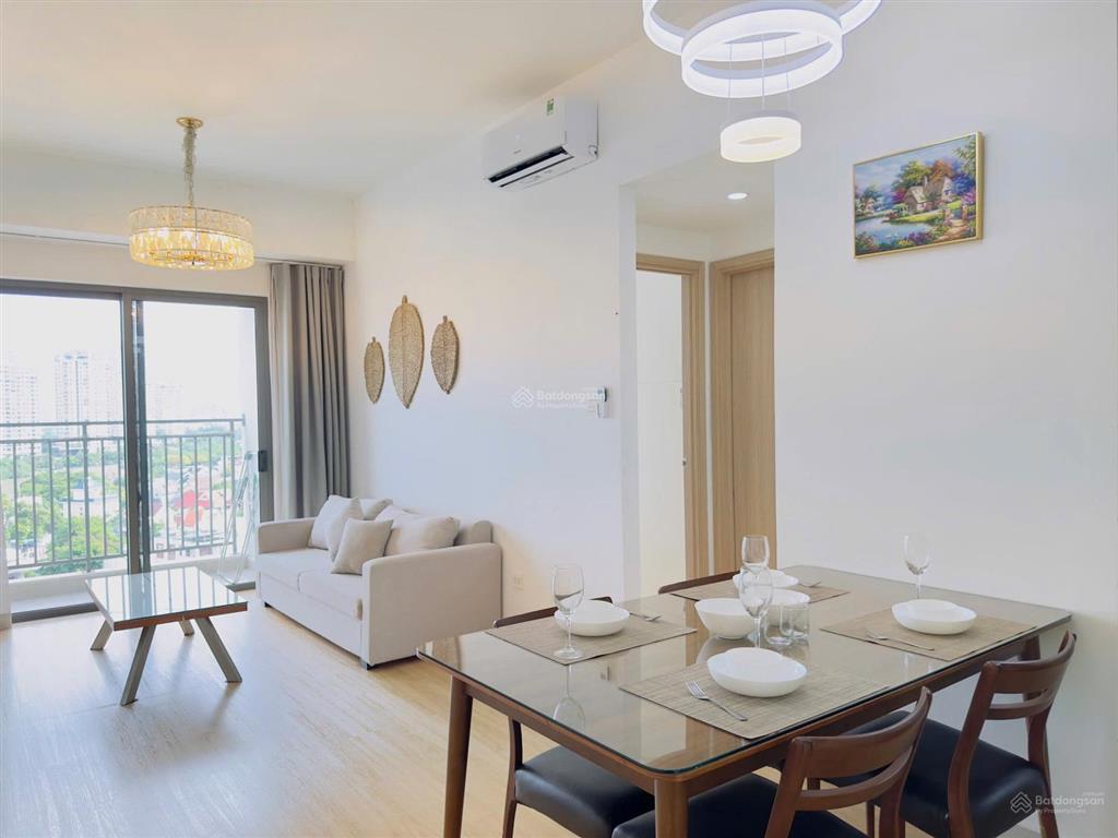 Bán nhanh căn 1pn 51m2 có ban công, sẵn sổ giá 4,7 tỷ bao thuế phí. sẵn hợp đồng thuê căn 15,5tr