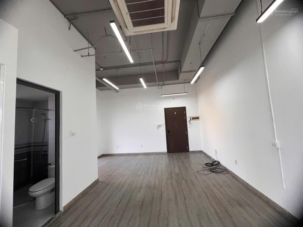 Siêu siêu rẻ, cho thuê căn văn phòng 90m2 chỉ 21 triệu/tháng. chắc chắn ko có căn thứ 2