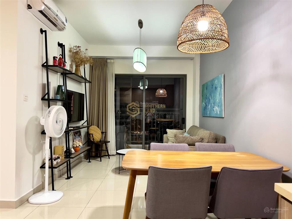 Nhà siêu đẹp, cho thuê căn 2pn 18tr/tháng. view sông thoáng mát, nội thất mới chưa từng cho thuê.