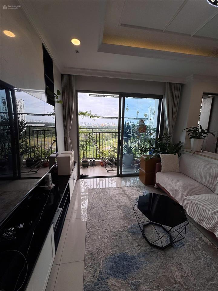 Cho thuê căn 3pn diện tích rộng 105m2, nội thất xịn giá tốt 22tr/tháng
