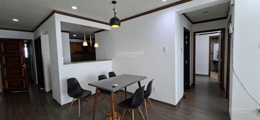 Chính chủ cho thuê căn hộ hoàng anh anh gia lai ngay trung tâm tp giá chỉ 12 triệu/tháng, dt 94m2