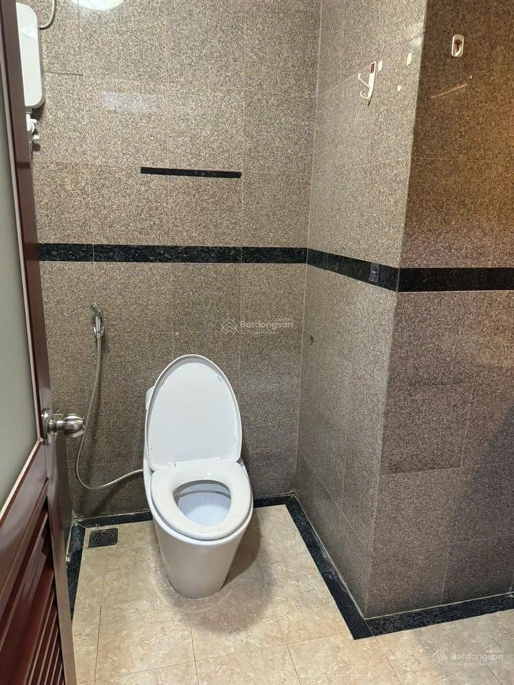 Cho thuê cc hoàng anh gold house, lê văn lương, 13 triệu vnd, 110m2. 0911 357 *** ngân