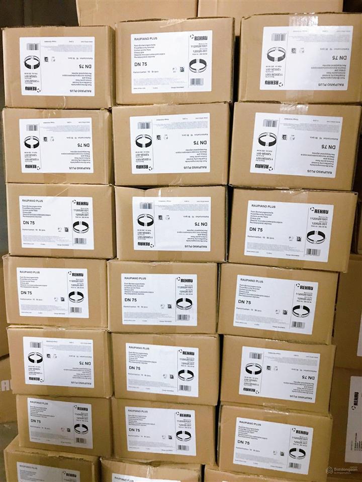 Cho thuê kho đẹp phan bá vành, bắc từ liêm, dt 140m2, 200m2 thông sàn, tải 10 tấn đỗ cửa 13tr