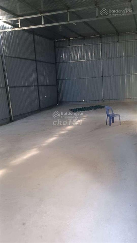 Cho thuê kho đẹp phan bá vành, bắc từ liêm, dt 140m2, 200m2 thông sàn, tải 10 tấn đỗ cửa 13tr