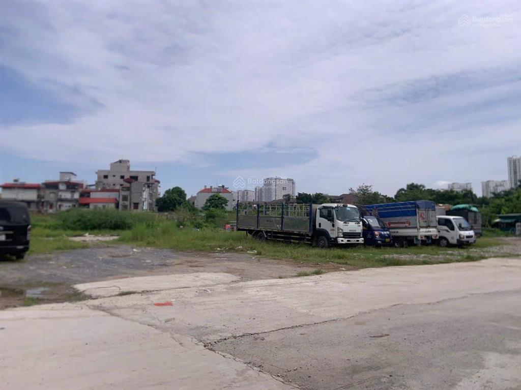 Cho thuê kho đẹp phan bá vành, bắc từ liêm, dt 140m2, 200m2 thông sàn, tải 10 tấn đỗ cửa 13tr