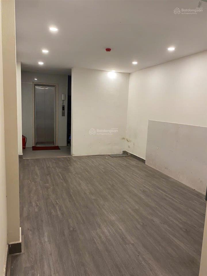 Cho thuê tầng 1 mặt đường khu phân lô đầm trấu, dt 58m2 thông sàn, hai bà trưng, ô tô đỗ cửa, 7tr