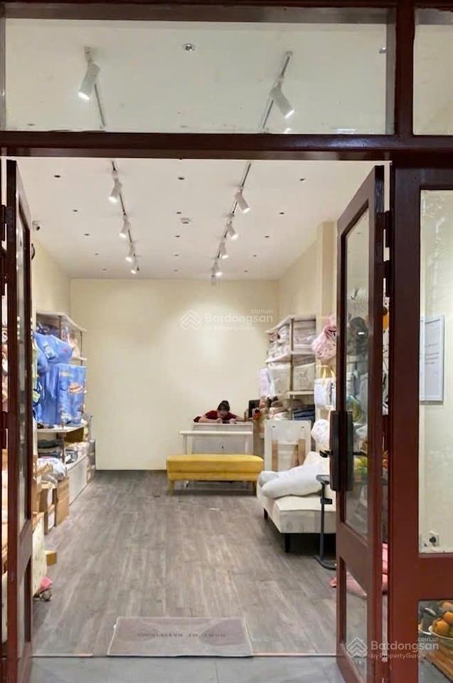 Cho thuê tầng 1 mặt đường khu phân lô đầm trấu, dt 58m2 thông sàn, hai bà trưng, ô tô đỗ cửa, 7tr
