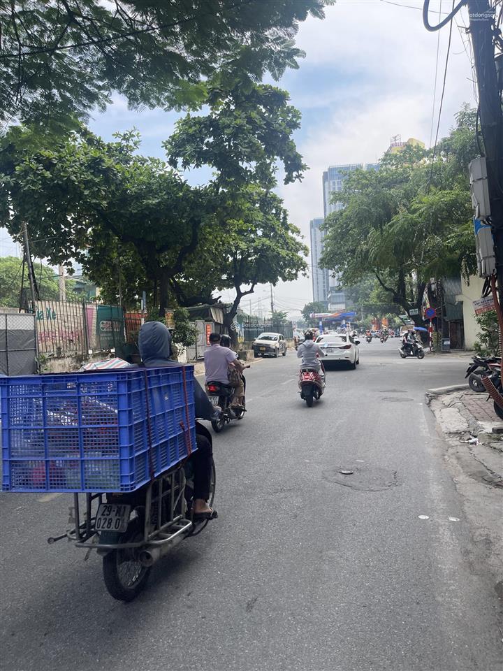Công ty cho thuê kho rộng thông sàn trần khánh dư, dt 100m2, tải lớn đỗ kho quay đầu, 10tr