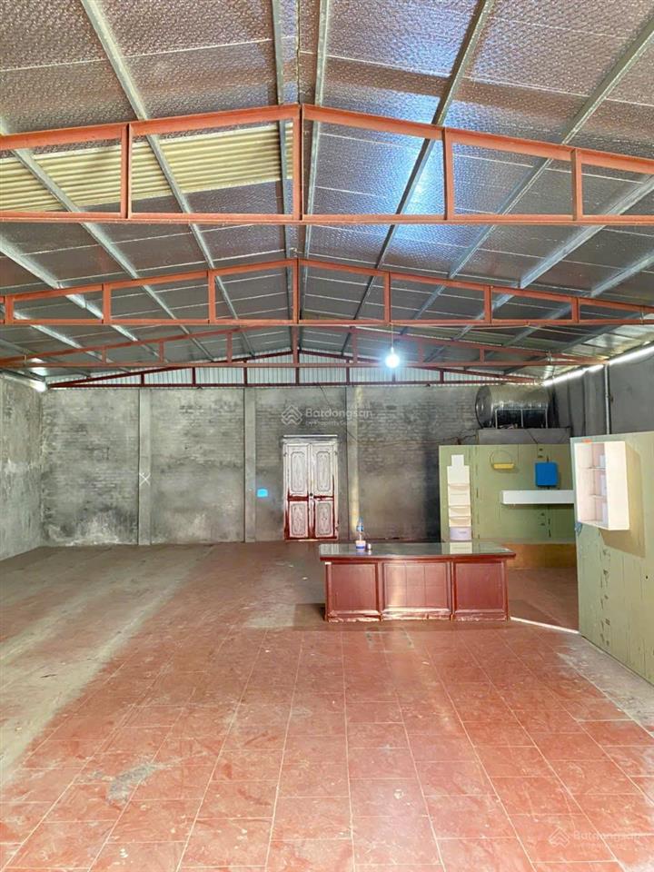 Cho thuê kho xưởng mặt phố thuý lĩnh, hoàng mai, dt 175m2, mặt tiền 6m, thông sàn đẹp, 17,5tr/th