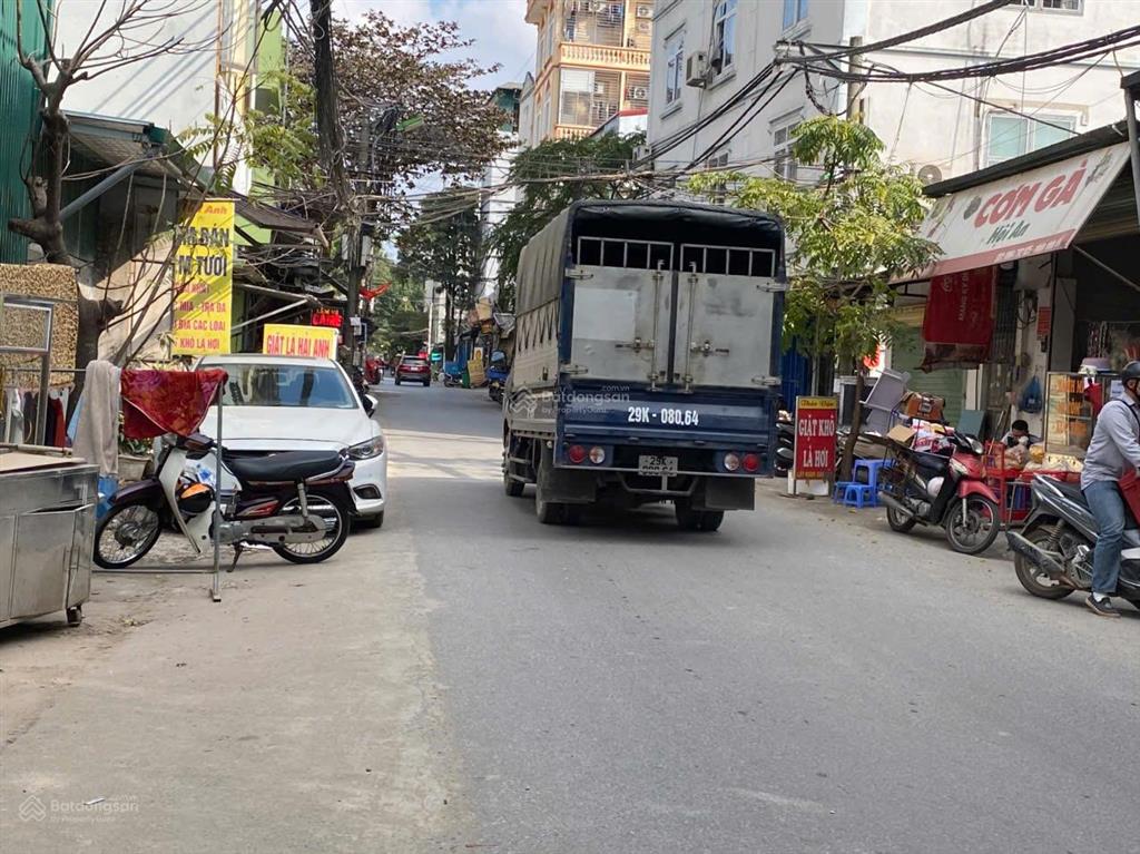 Cho thuê kho xưởng mặt phố thuý lĩnh, hoàng mai, dt 175m2, mặt tiền 6m, thông sàn đẹp, 17,5tr/th