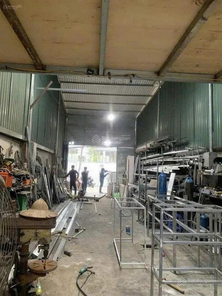 Cho thuê kho xưởng thông sàn đẹp mặt đường nguyễn văn giáp.nam từ liêm, hà nội..,dt 140m2, 10tr