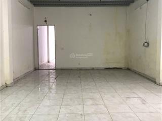 Cho thuê nhà mái bằng làm kho, ngõ 76 an dương ngõ rộng tải 2,5 tấn đỗ cửa thoả mái, dtsd 140m2