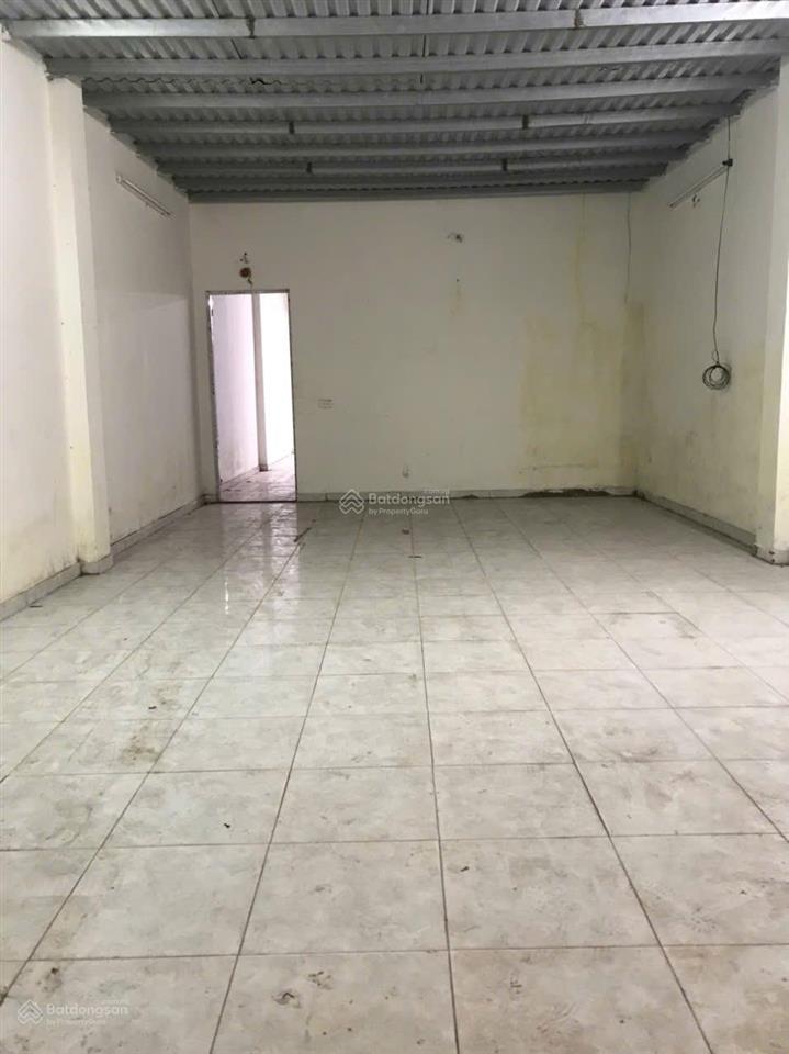 Cho thuê nhà mái bằng làm kho, ngõ 76 an dương ngõ rộng tải 2,5 tấn đỗ cửa thoả mái, dtsd 140m2