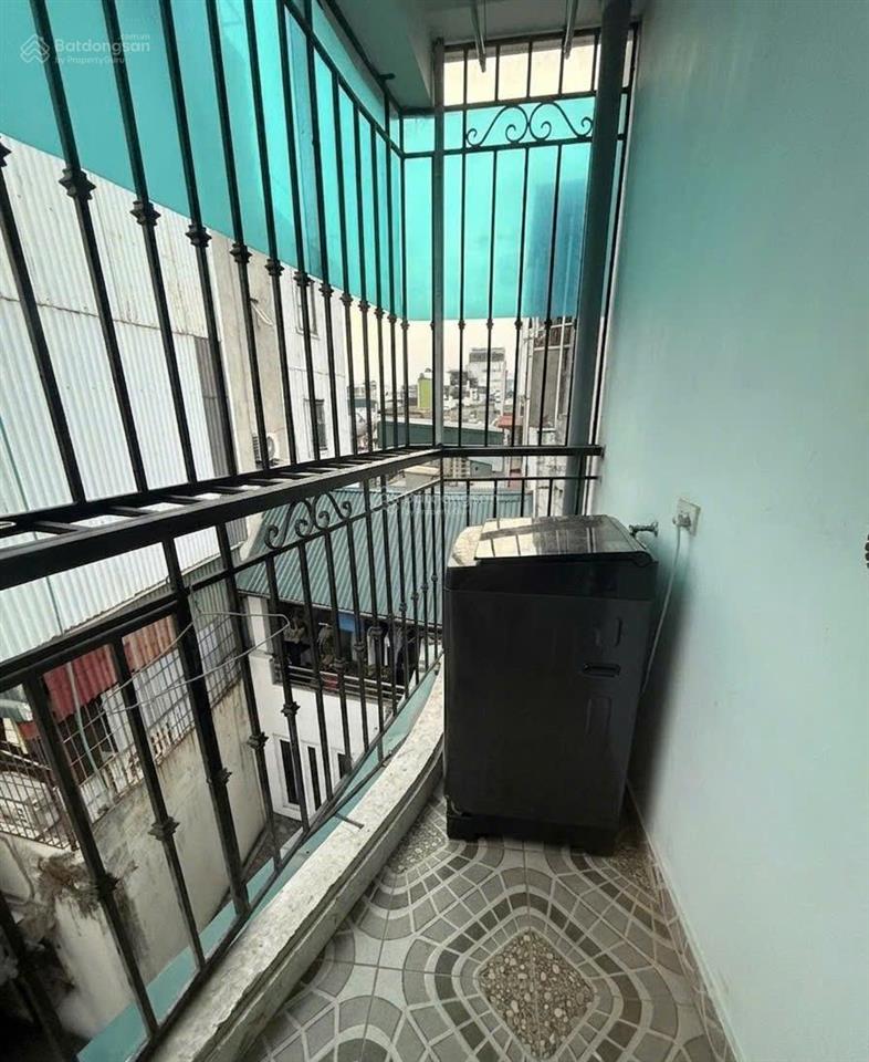 Cho thuê ccmn sạch đẹp toà nhà 8 tầng ngõ 242 xã đàn, dt 50m2, 01pn, sạch đẹp full đồ, 6,5tr