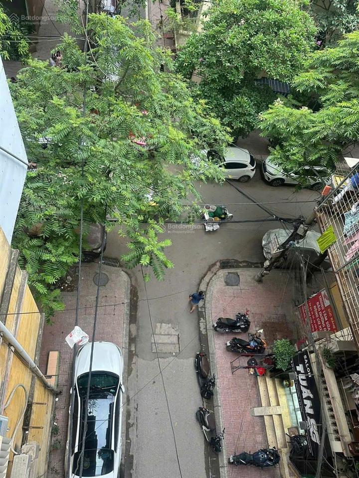 Cho thuê căn hộ đẹp phố vĩnh phúc, đi ngõ 468a đường bưởi vào 90m2, 02pn, ô tô đỗ cầu thang, 10,5tr