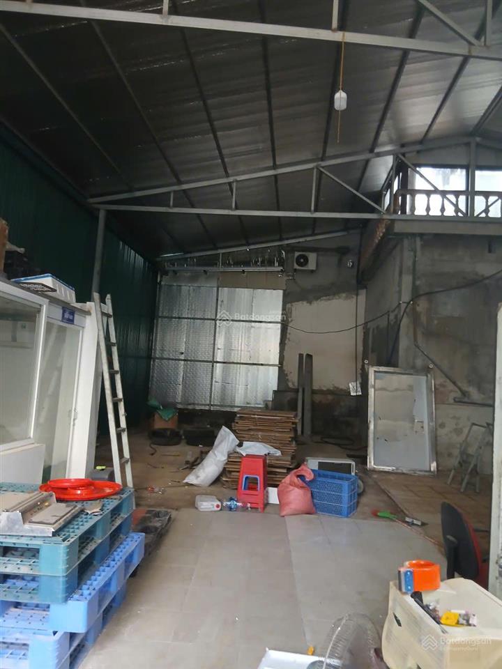 Cho thuê kho xưởng rộng đẹp ngõ lớn tải 10 tấn đỗ cửa kho 170m2 ngọc thuỵ , hà nội. giá 13tr