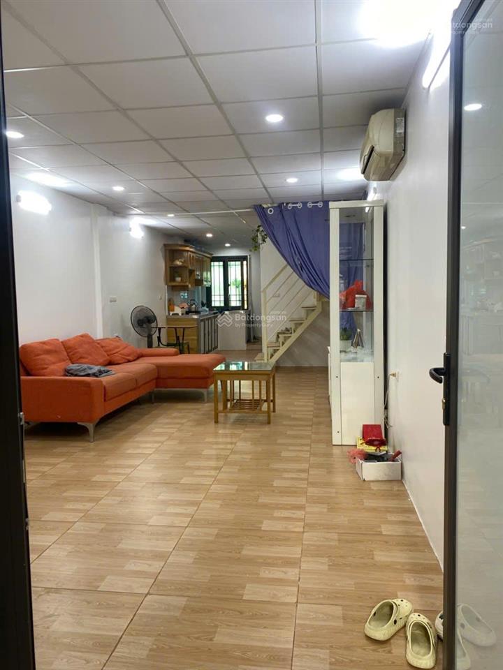 Căn hộ tập thể sạch đẹp tầng 2 ngõ 71 nguyễn công trứ, dt 60m2, nhà mới, full đồ, 9tr