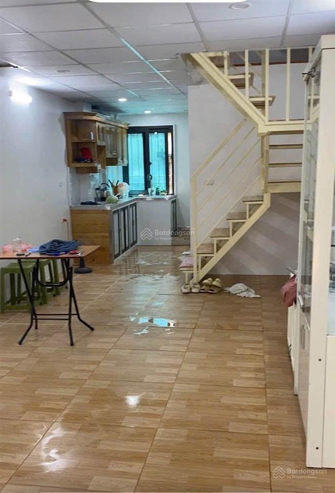 Căn hộ tập thể sạch đẹp tầng 2 ngõ 71 nguyễn công trứ, dt 60m2, nhà mới, full đồ, 9tr