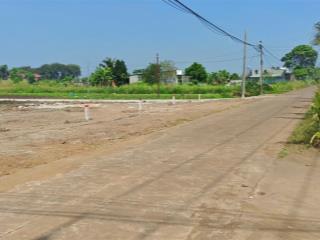 Em có vài lô đất mặt tiền đường bê tông 1 sẹt của ql1a, xuân phú cần bán gấp nên giá chấp nhận tl