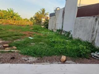 Cần bán lô đất thổ cư xây nhà được ngay gần ql1a 400m, 168m2 giá 499 triệu còn tl