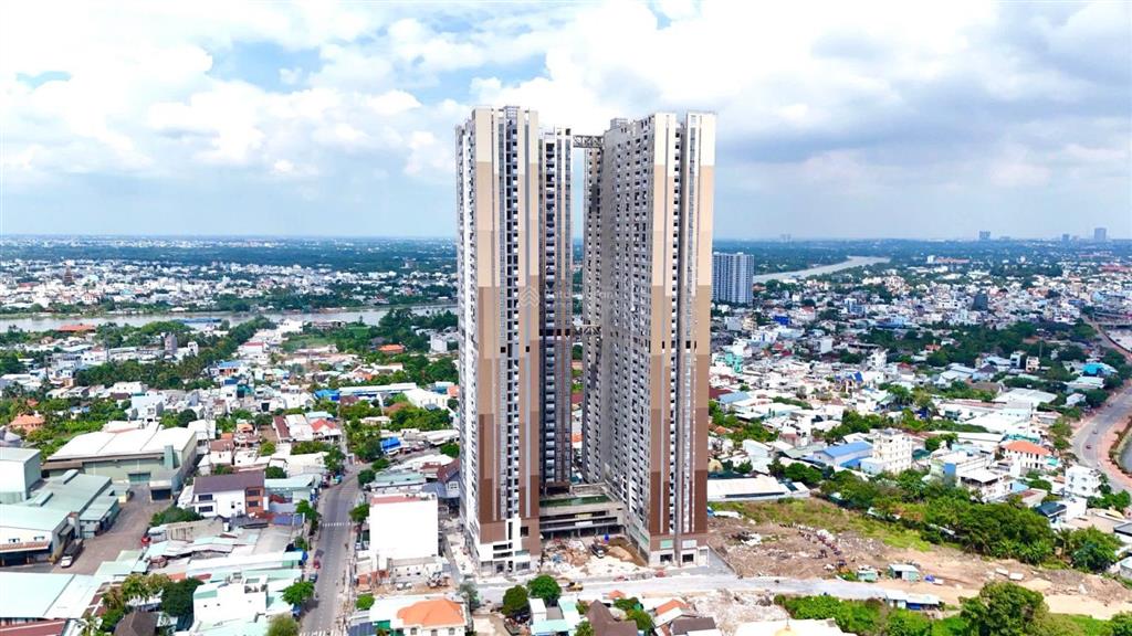 Bán căn 2pn a&t sky garden, 2,6 tỷ/căn 2pn2wc view hồ bơi, nhận nhà t7/2026 bàn giao nội thất đẹp
