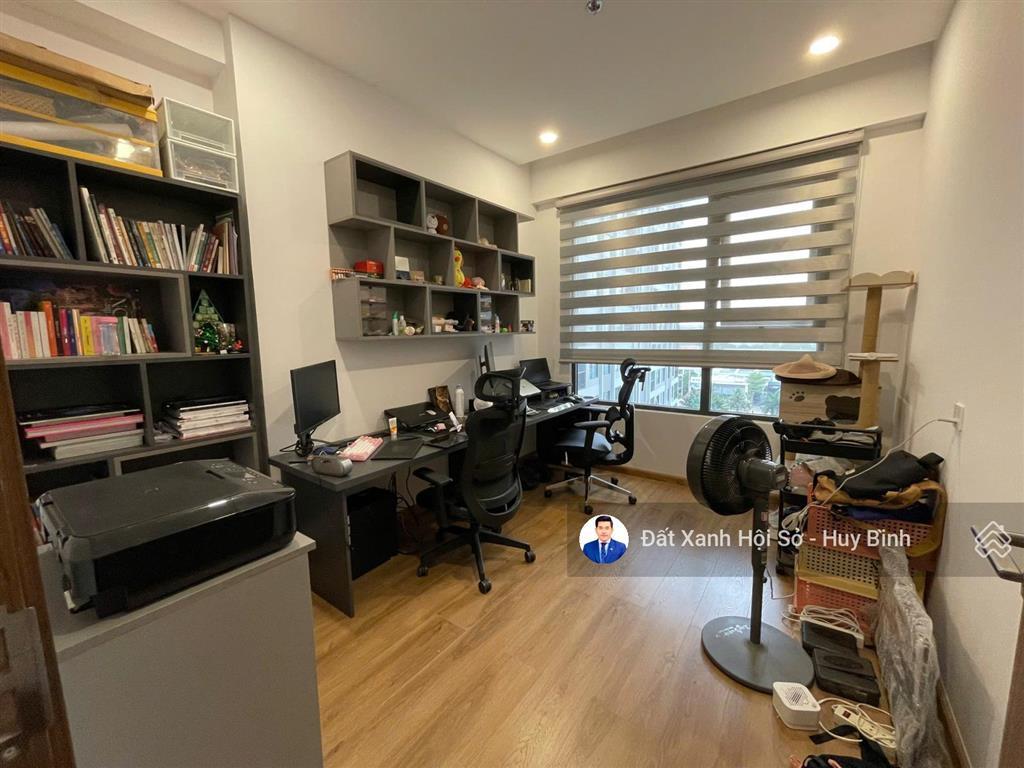 Cần bán căn 2pn rivana full nội thất view hồ bơi nội khu, giá 3,08 tỷ đã có sổ hồng (tin xác thực)