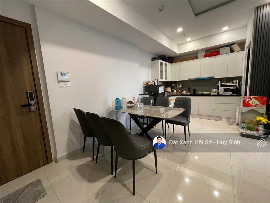 Cần bán căn 2pn rivana full nội thất view hồ bơi nội khu, giá 3,08 tỷ đã có sổ hồng (tin xác thực)