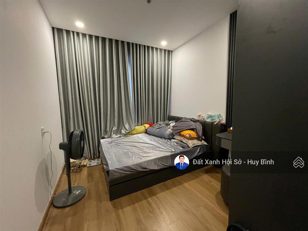 Cần bán căn 2pn rivana full nội thất view hồ bơi nội khu, giá 3,08 tỷ đã có sổ hồng (tin xác thực)